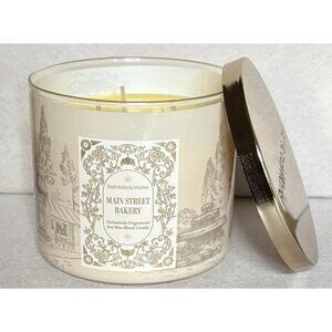 NEW Main Street Bakery 3-Wick Candle 25-45 hours 14 oz Bath & Body Works